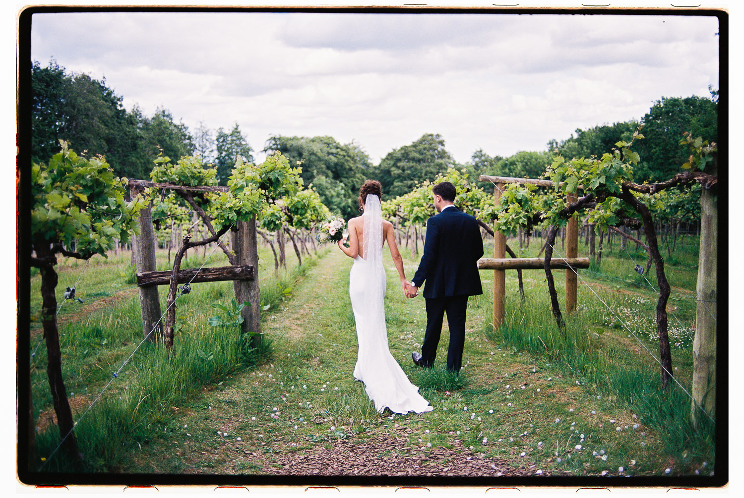 OLD LUXTERS BARN WEDDING PHOTOGRAPHY ON ANALOGUE FILM 03 002 OLD LUXTERS BARN WEDDING PHOTOGRAPHY ON ANALOGUE FILM 03 002